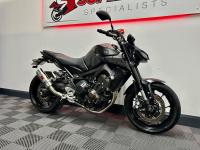 YAMAHA MT-09