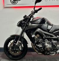 YAMAHA MT-09