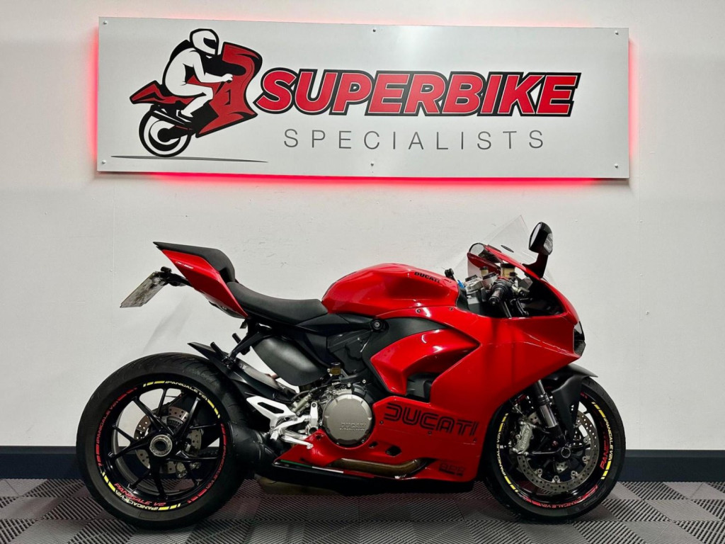 DUCATI PANIGALE V2