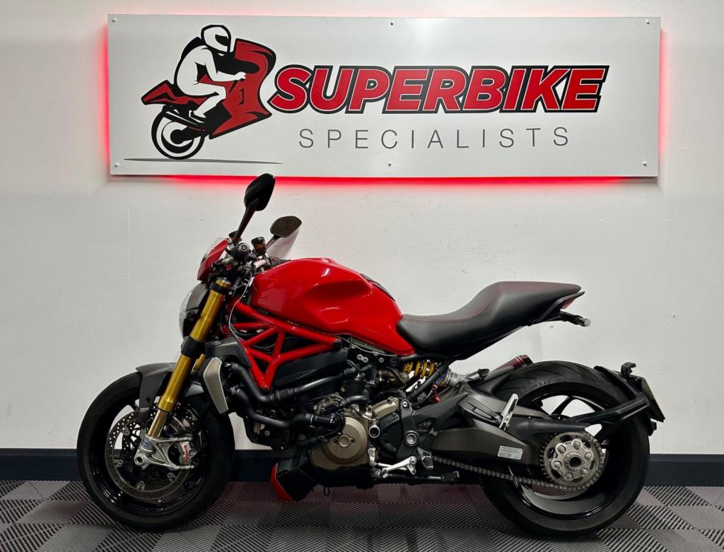 DUCATI MONSTER 1200
