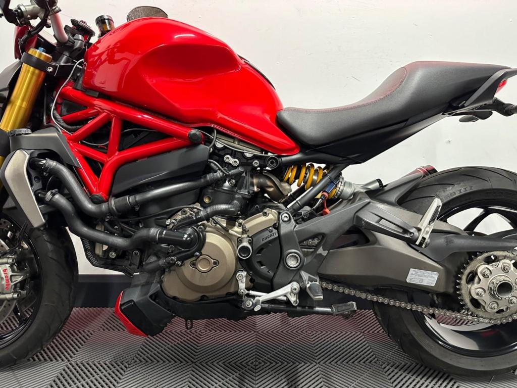 DUCATI MONSTER 1200