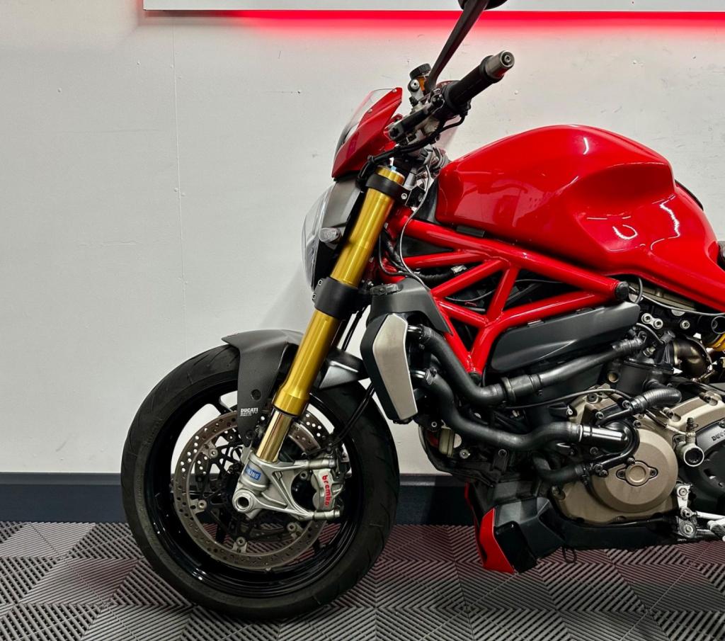 DUCATI MONSTER 1200