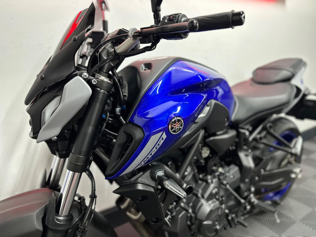 YAMAHA MT-07