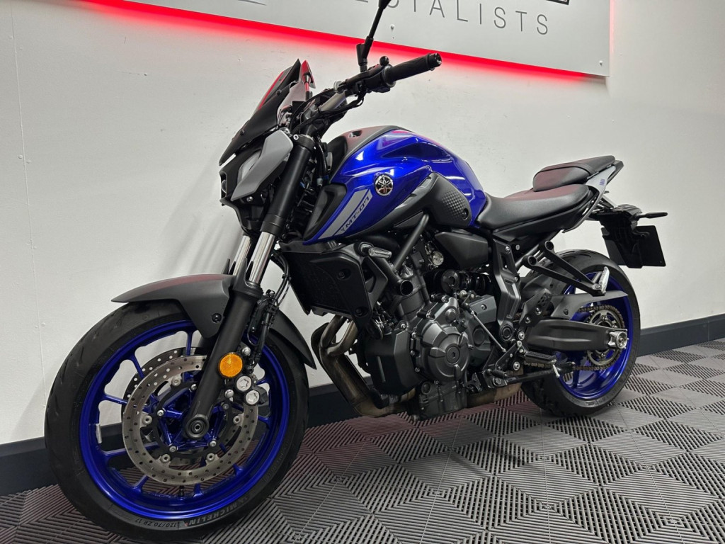 YAMAHA MT-07