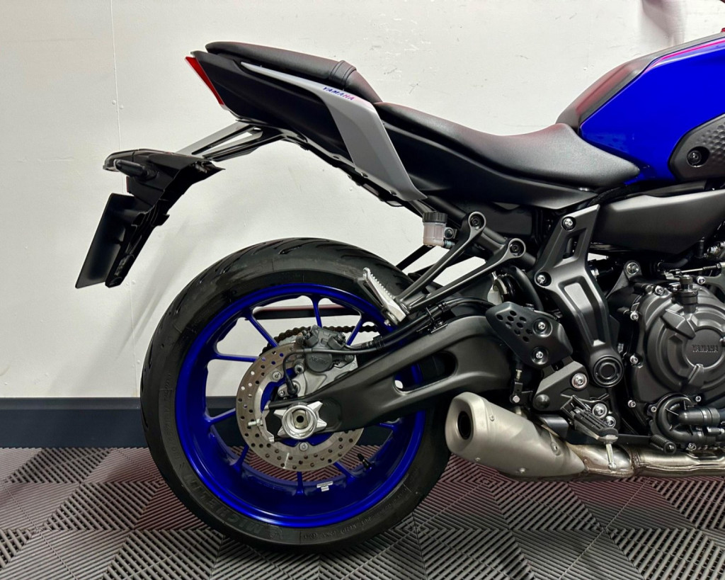 YAMAHA MT-07