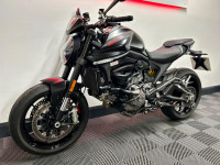 DUCATI Monster