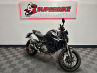 DUCATI Monster
