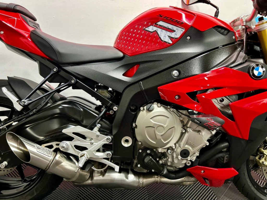 BMW S1000R