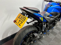 SUZUKI GSX-S750
