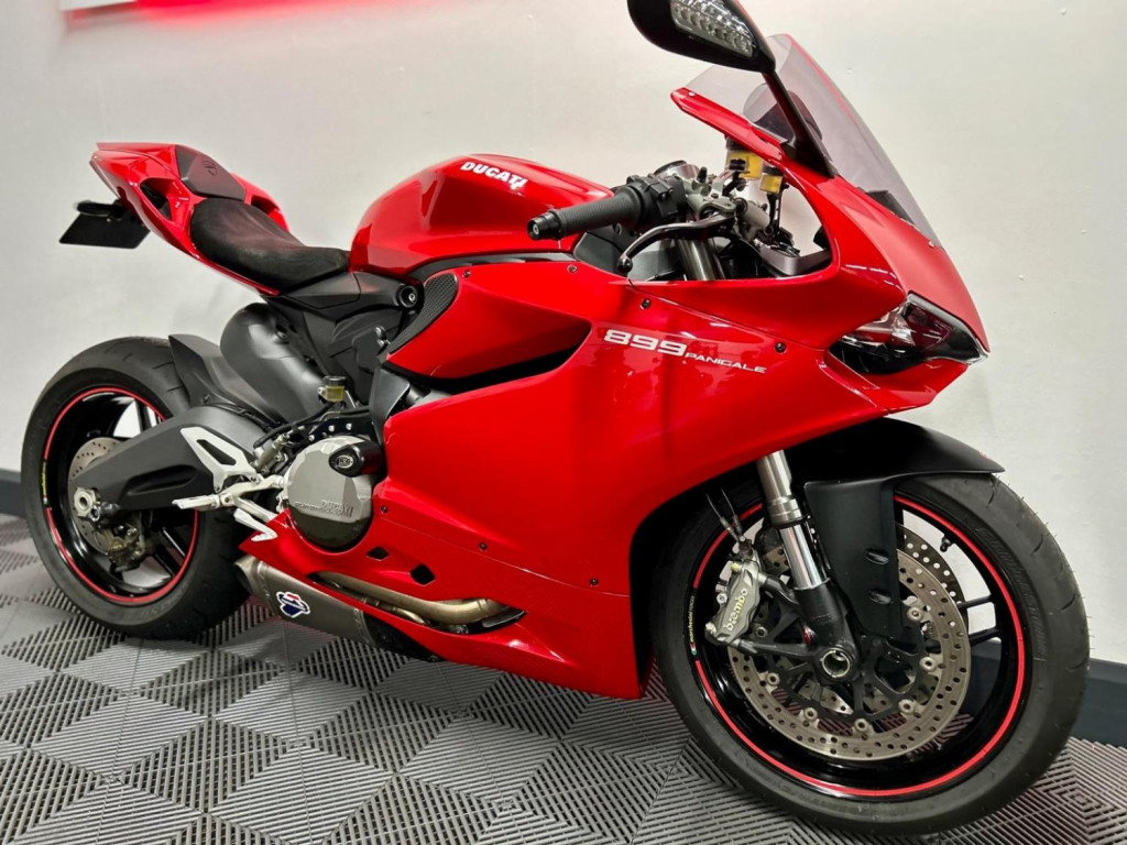 DUCATI 899 Panigale