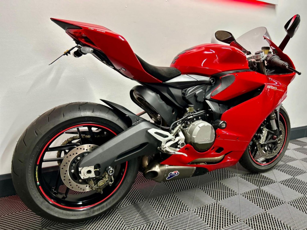DUCATI 899 Panigale