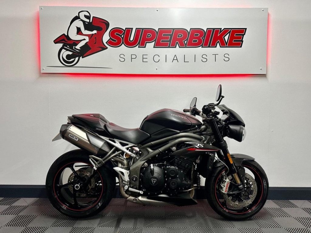 TRIUMPH SPEED TRIPLE 1050