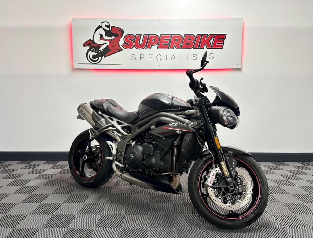 TRIUMPH SPEED TRIPLE 1050