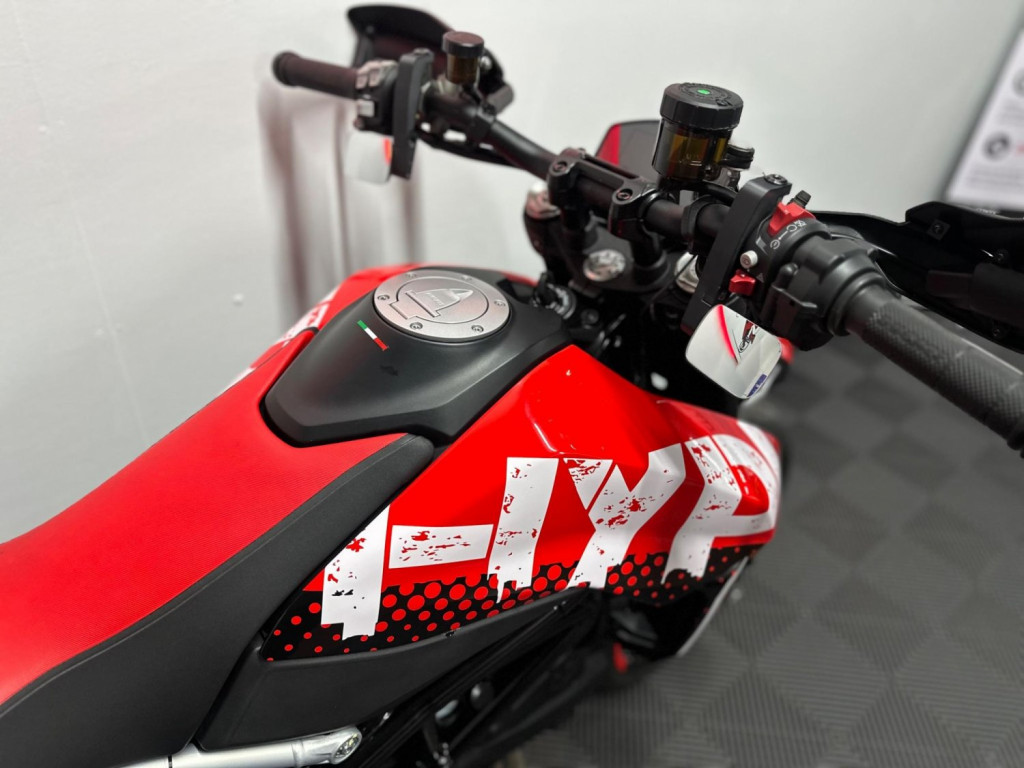 DUCATI Hypermotard