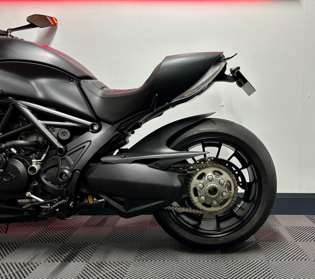 DUCATI DIAVEL
