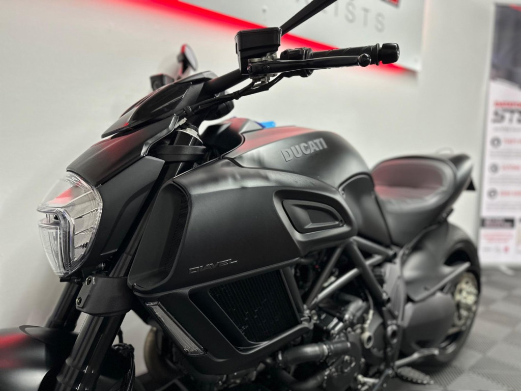 DUCATI DIAVEL