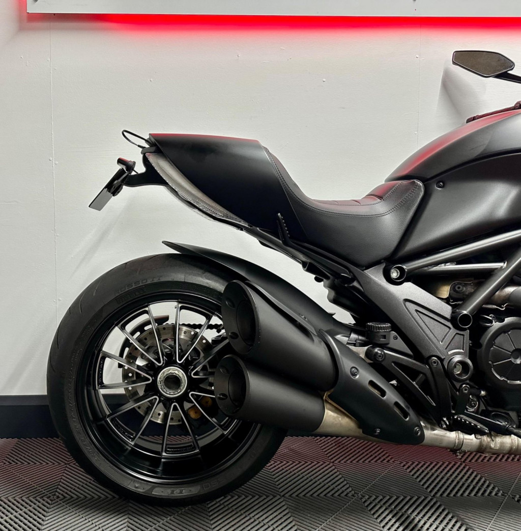 DUCATI DIAVEL