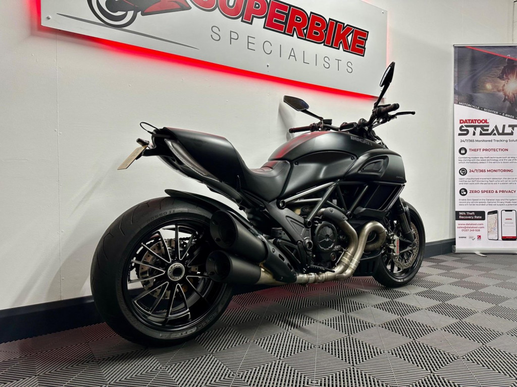 DUCATI DIAVEL