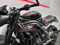 TRIUMPH SPEED TRIPLE 1050