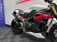 TRIUMPH SPEED TRIPLE 1050
