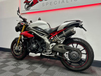 TRIUMPH SPEED TRIPLE 1050