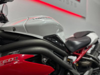 TRIUMPH SPEED TRIPLE 1050