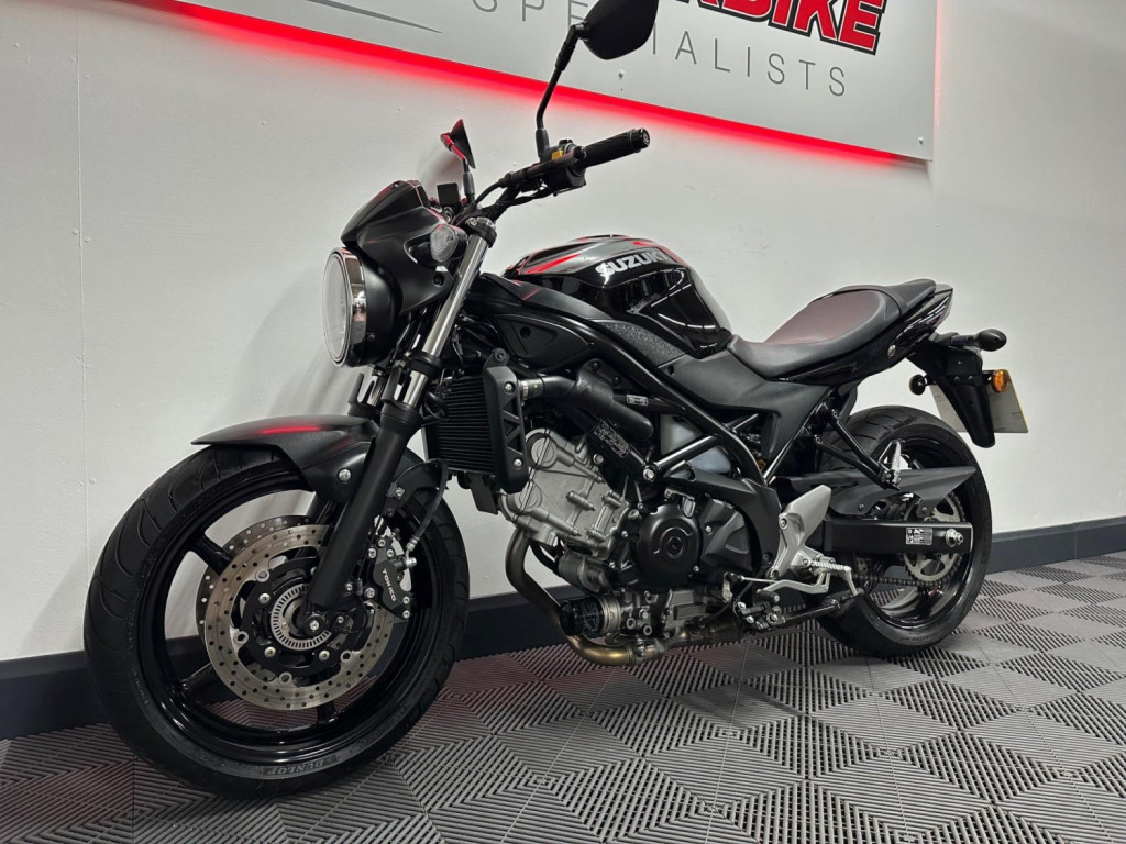 SUZUKI SV650