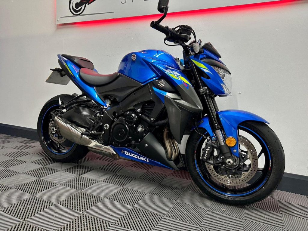 SUZUKI GSX-S1000