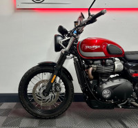 TRIUMPH Street Scrambler