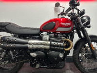 TRIUMPH Street Scrambler