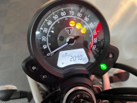 TRIUMPH Street Scrambler