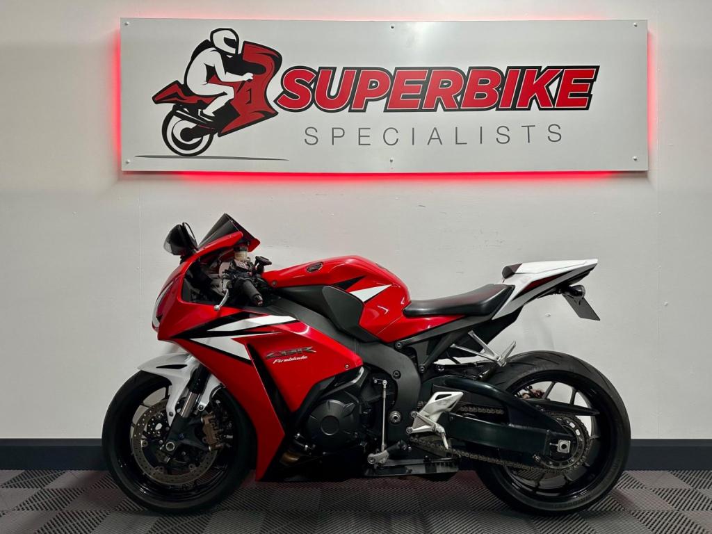 HONDA CBR1000RR Fireblade