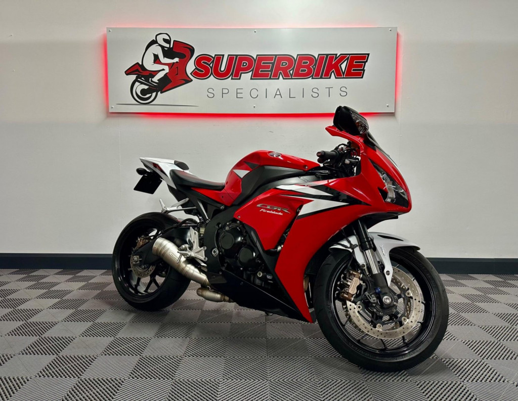 HONDA CBR1000RR Fireblade