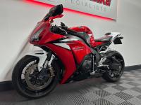 HONDA CBR1000RR Fireblade