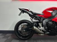 HONDA CBR1000RR Fireblade