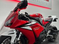HONDA CBR1000RR Fireblade