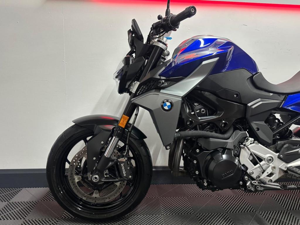 BMW F900R