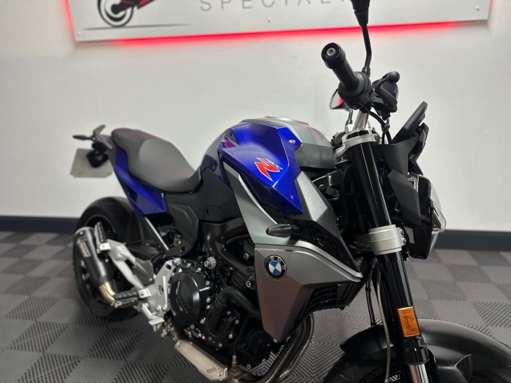 BMW F900R