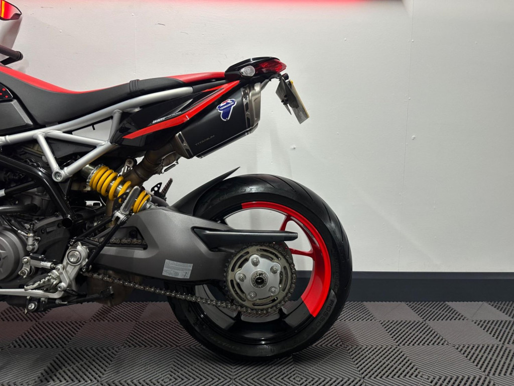 DUCATI Hypermotard