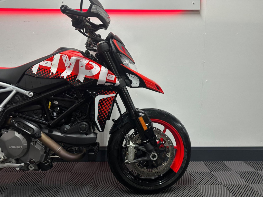 DUCATI Hypermotard