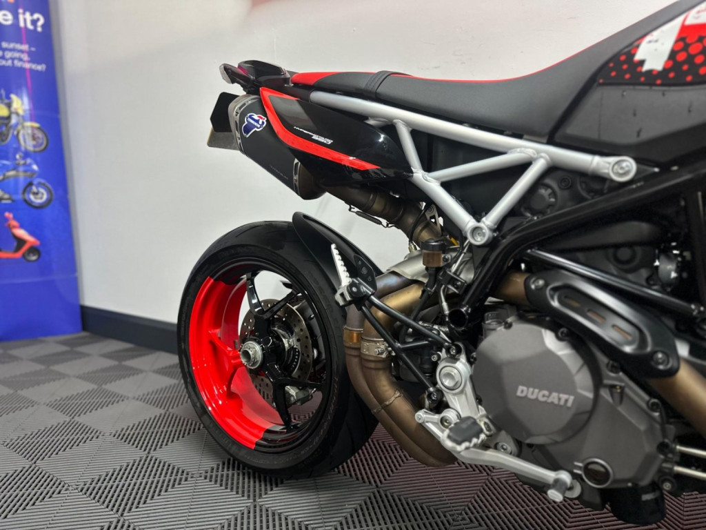 DUCATI Hypermotard