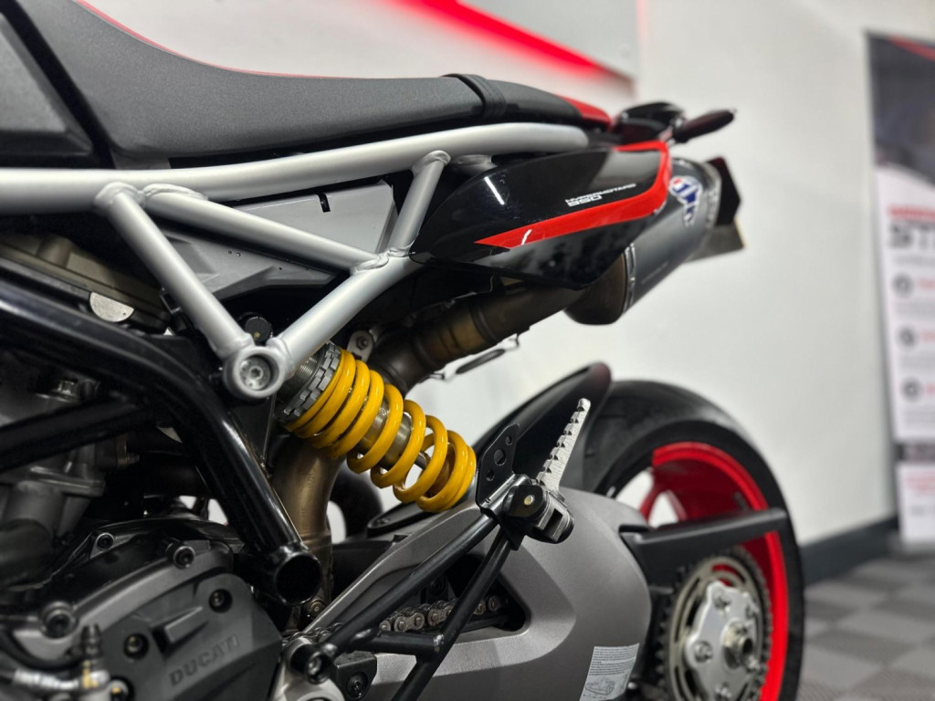 DUCATI Hypermotard