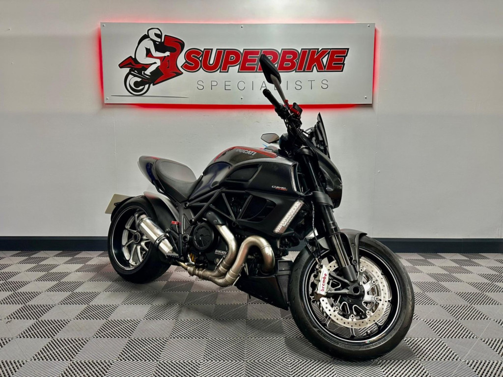 DUCATI DIAVEL