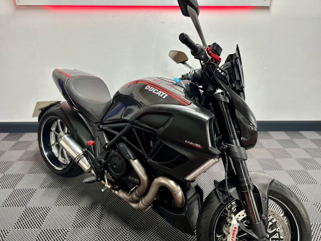 DUCATI DIAVEL