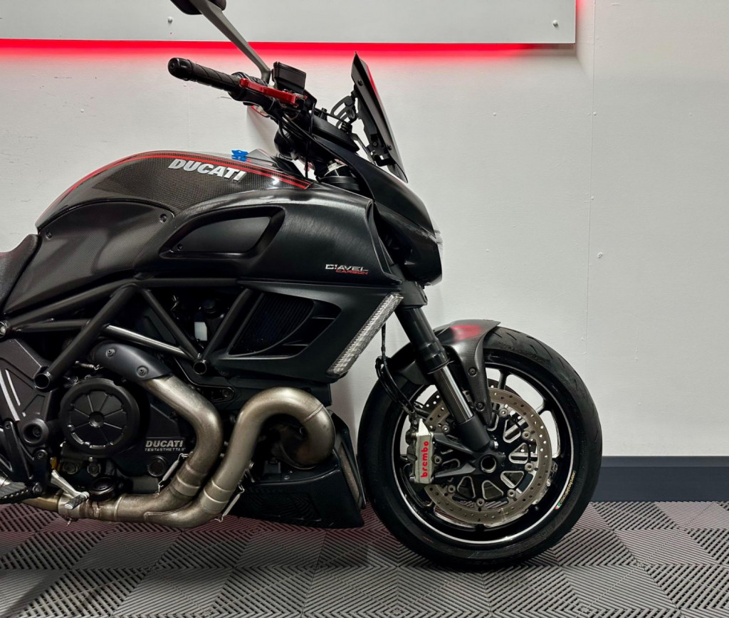 DUCATI DIAVEL