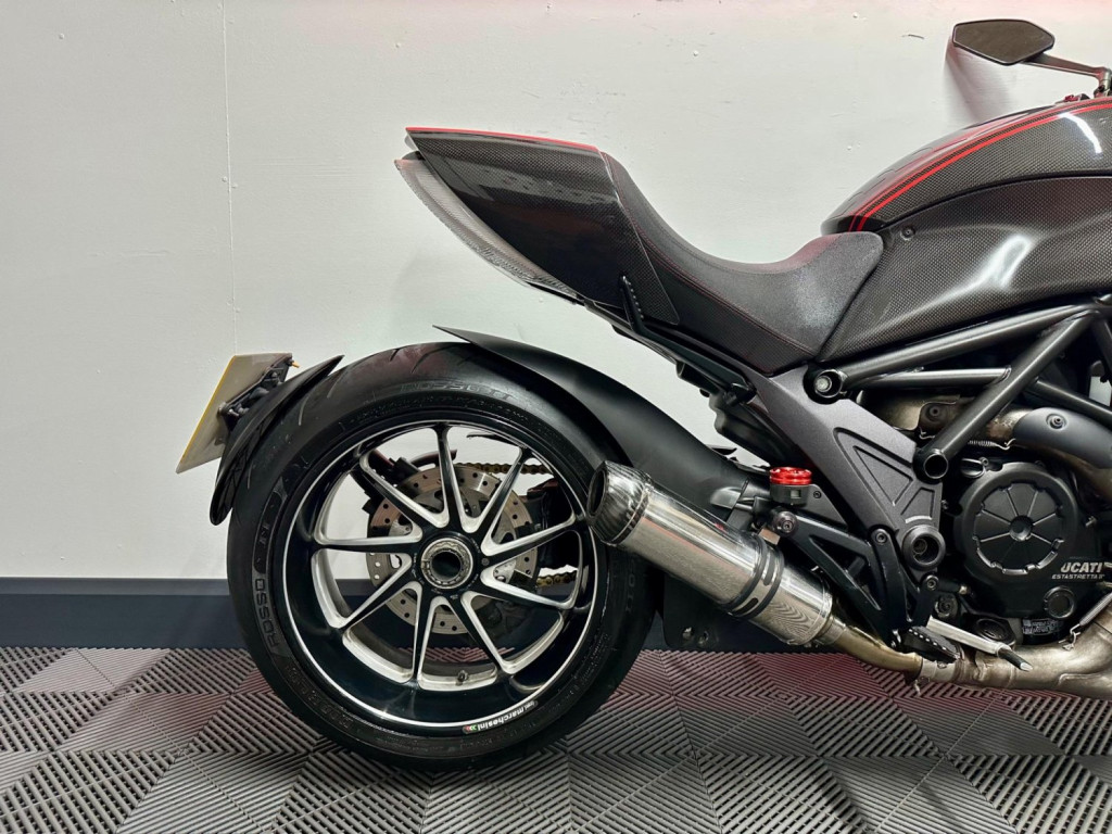 DUCATI DIAVEL