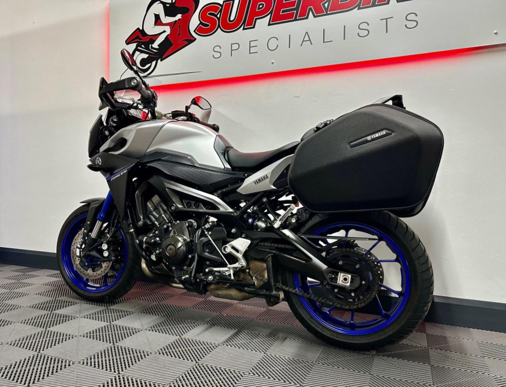 YAMAHA Tracer 900