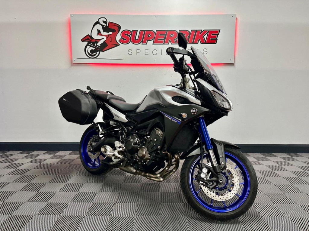 YAMAHA Tracer 900