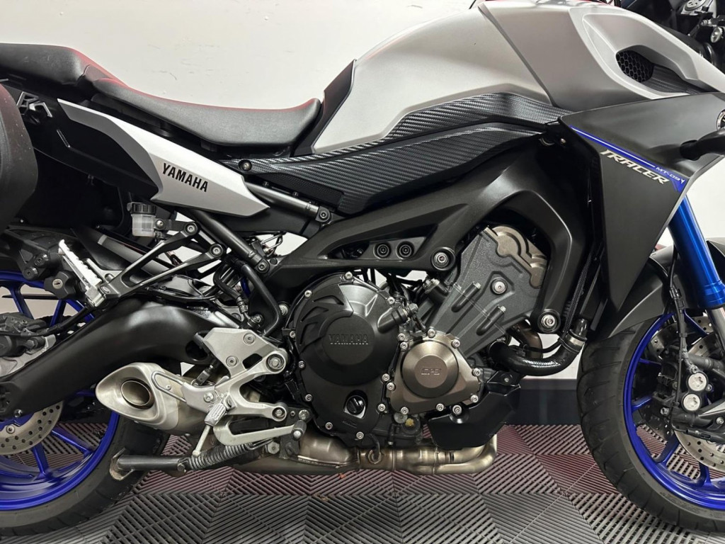 YAMAHA Tracer 900