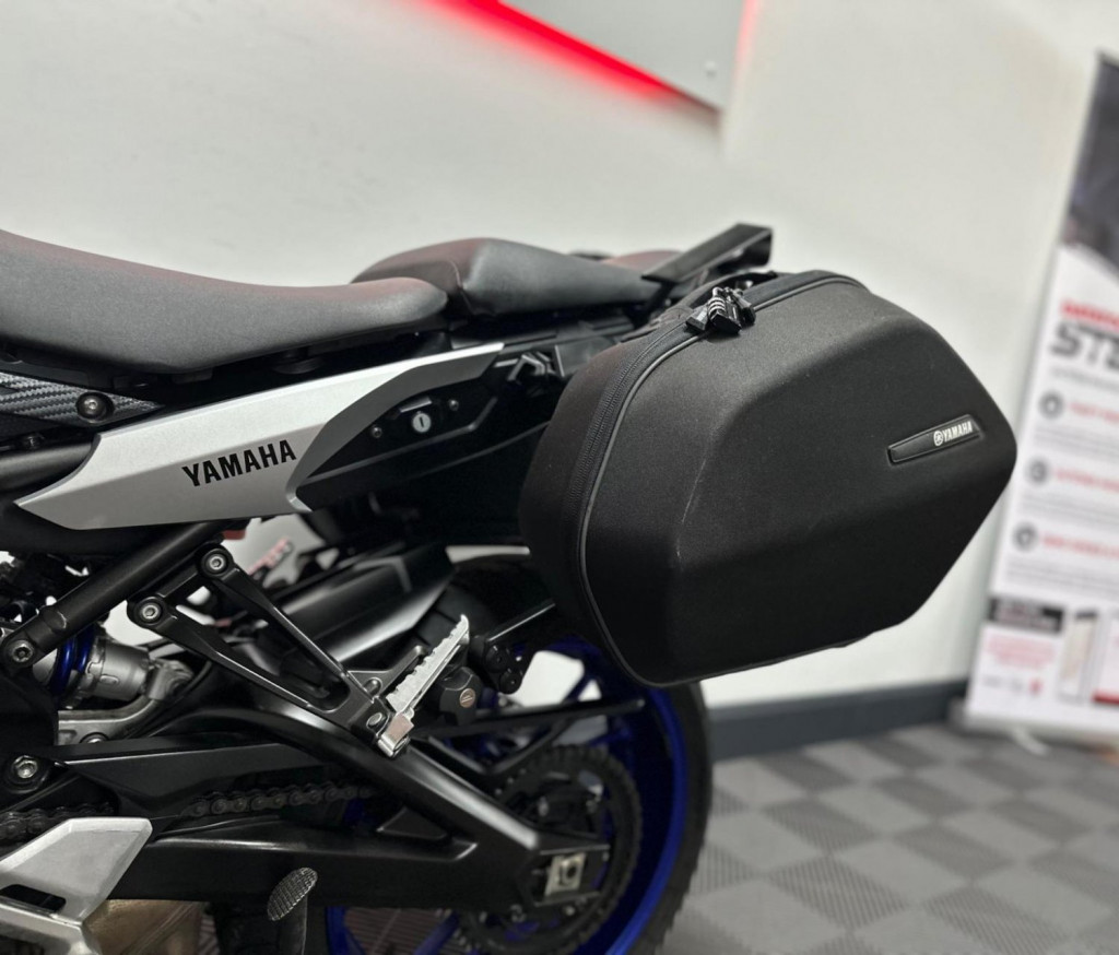 YAMAHA Tracer 900